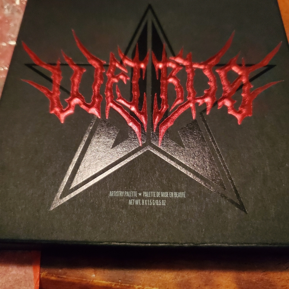 Brand new Jeffree Star Weirdo Palette